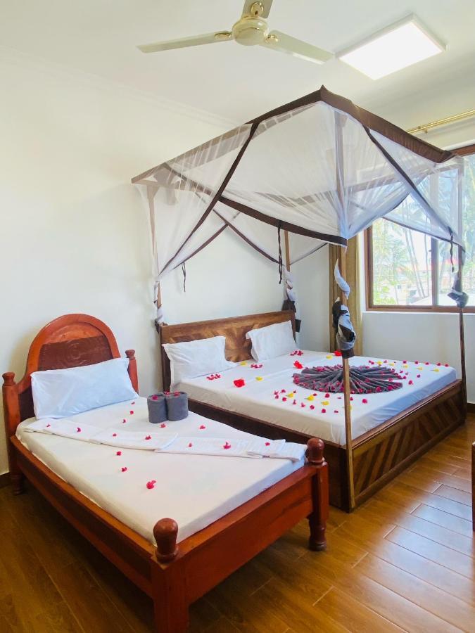 Mambo Inn Nungwi Ngoại thất bức ảnh